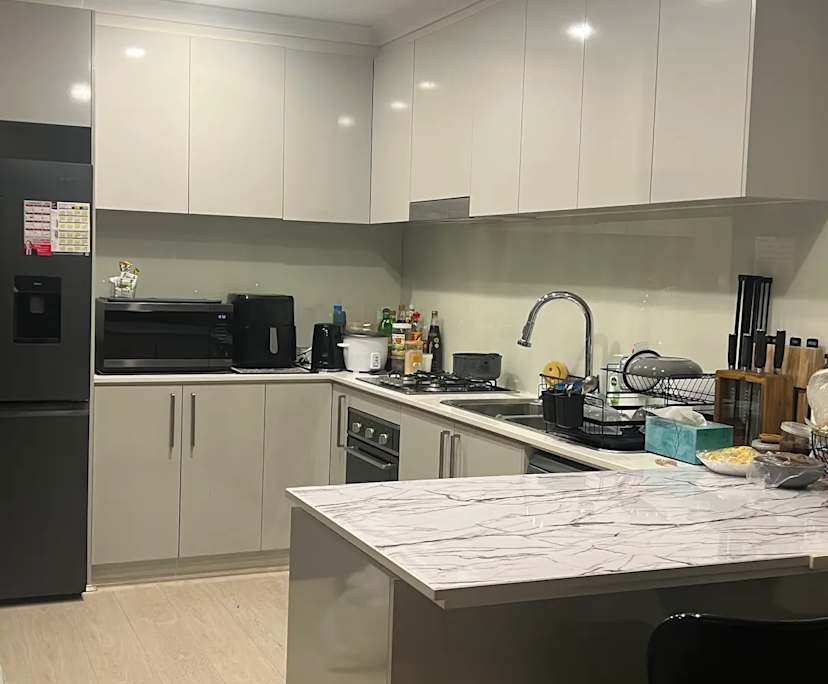 $240, Share-house, 3 bathrooms, Saint Albans VIC 3021