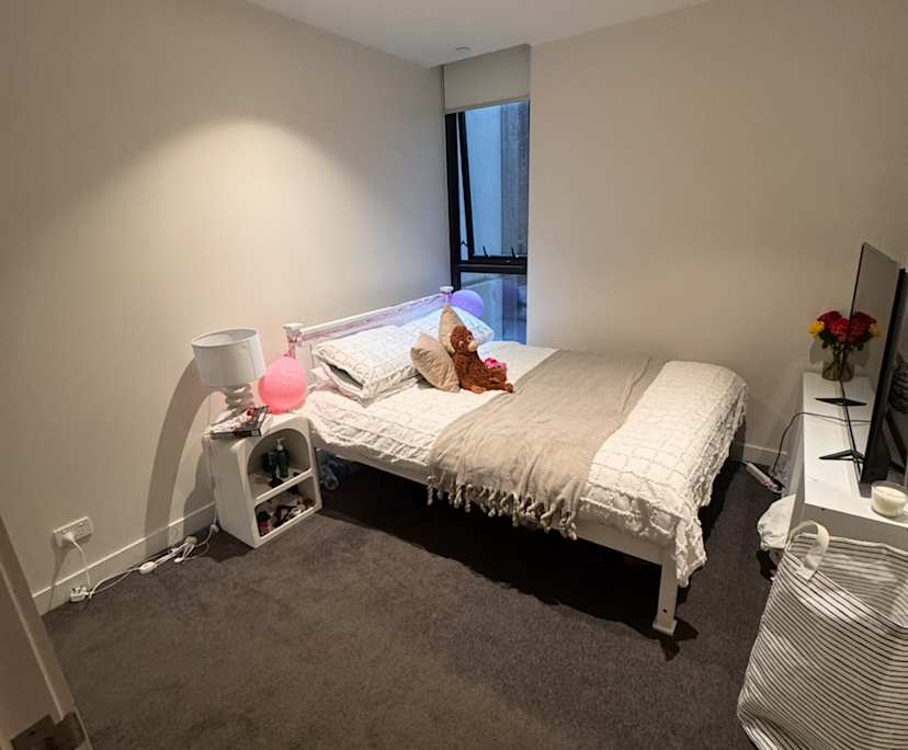 $355, Flatshare, 2 bathrooms, South Yarra VIC 3141