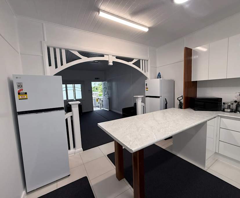 $330, Flatshare, 3 bathrooms, Cairns North QLD 4870