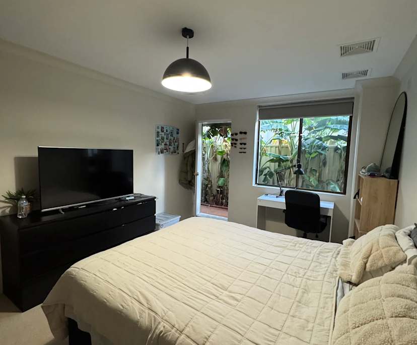 Furnished room with own bathroom