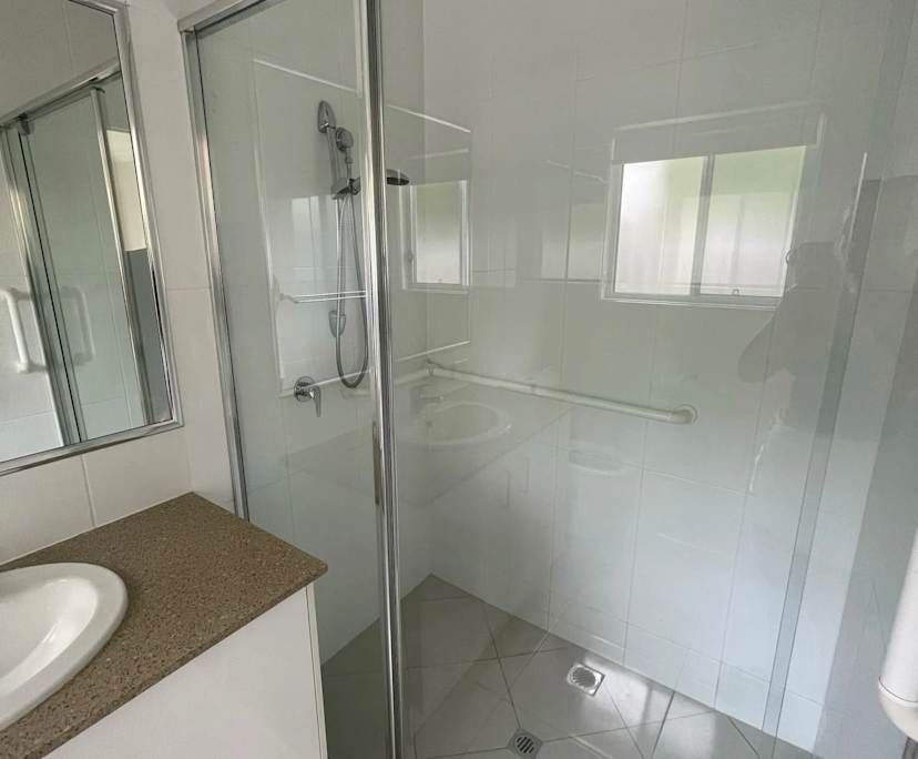 Unfurnished room with own bathroom