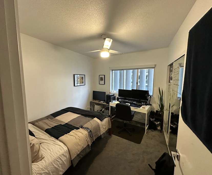 Unfurnished room in a share house