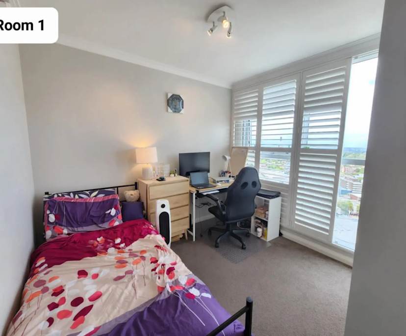 Furnished room in a flatshare