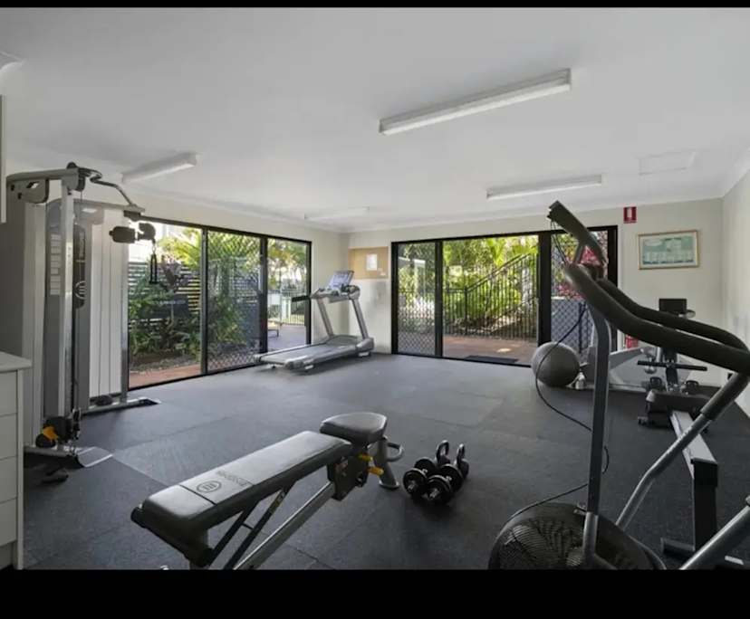 $300, Share-house, 3 bathrooms, Benowa QLD 4217