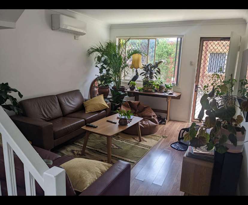Unfurnished room in a flatshare