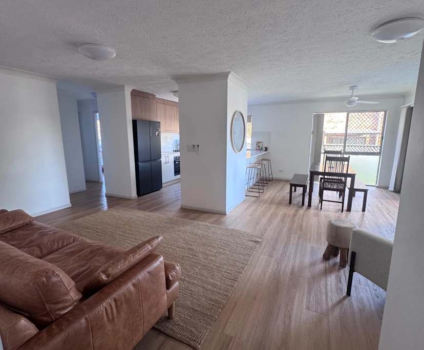 Whole property with 3 rooms for rent