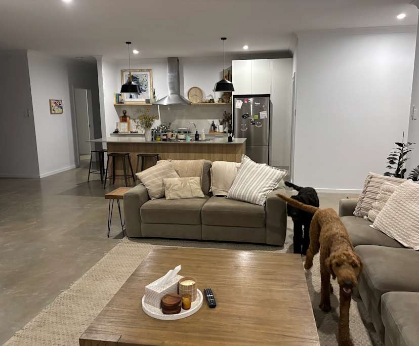 propertyImage