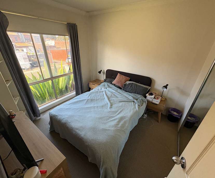 Unfurnished room in a flatshare
