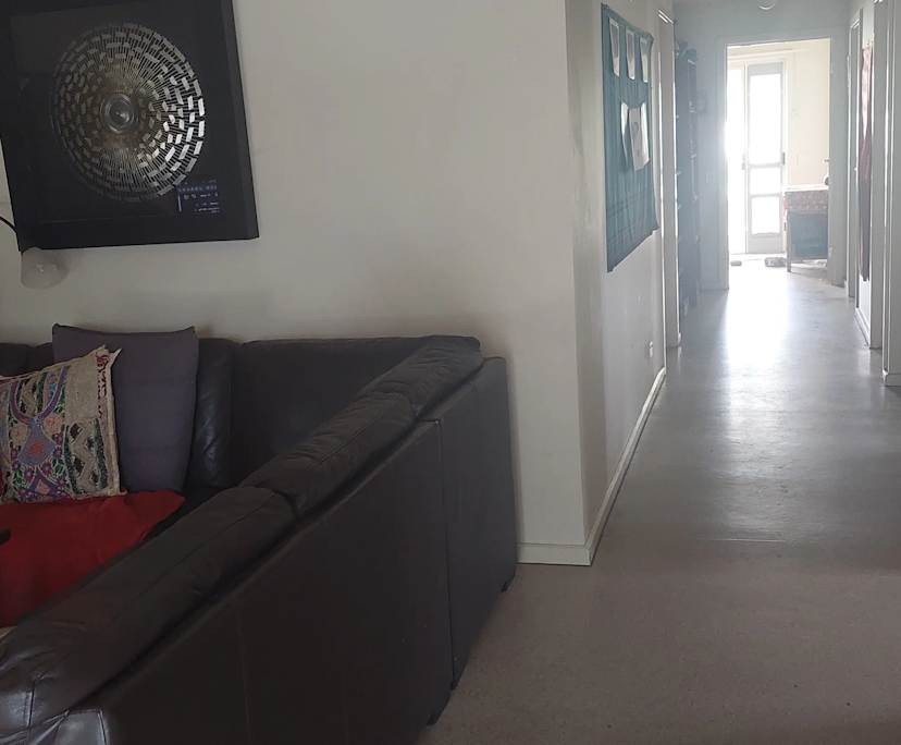 Room in a share house
