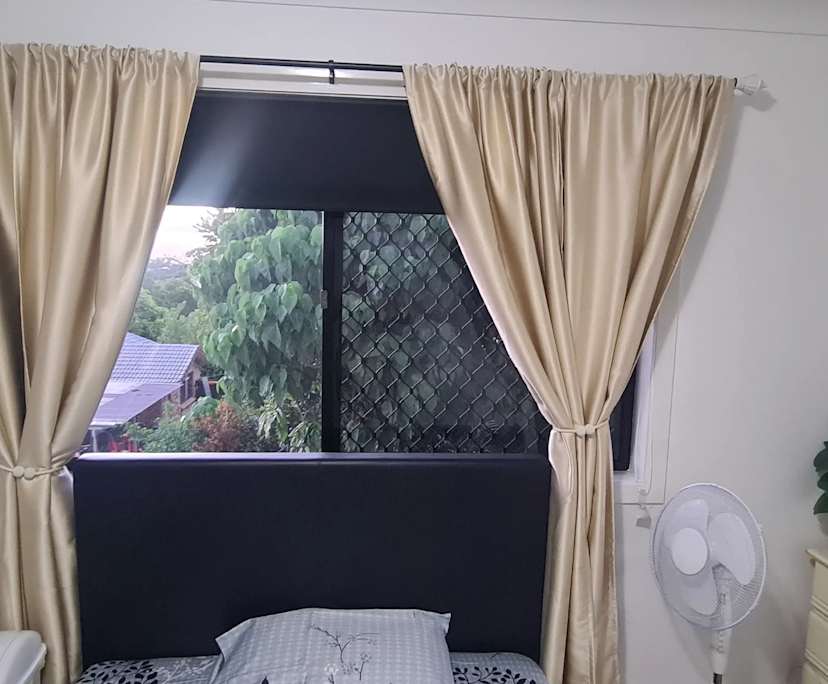 $300, Share-house, 6 bathrooms, Stretton QLD 4116