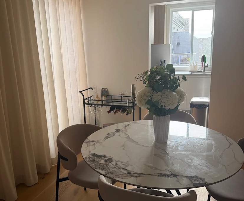 Whole property with 2 rooms for rent