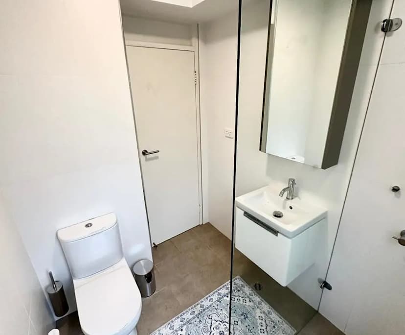 Whole property with 2 rooms for rent