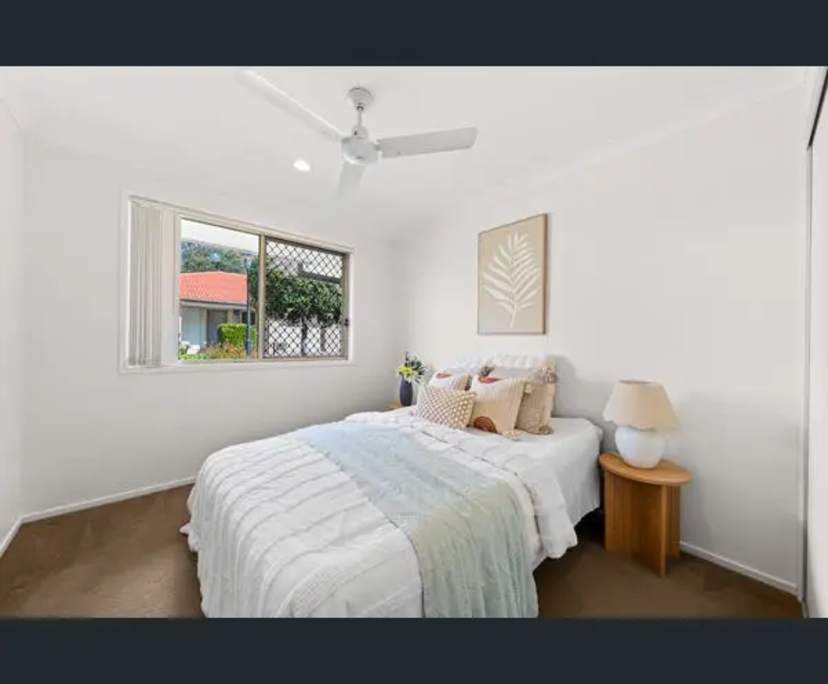 Furnished room with own bathroom