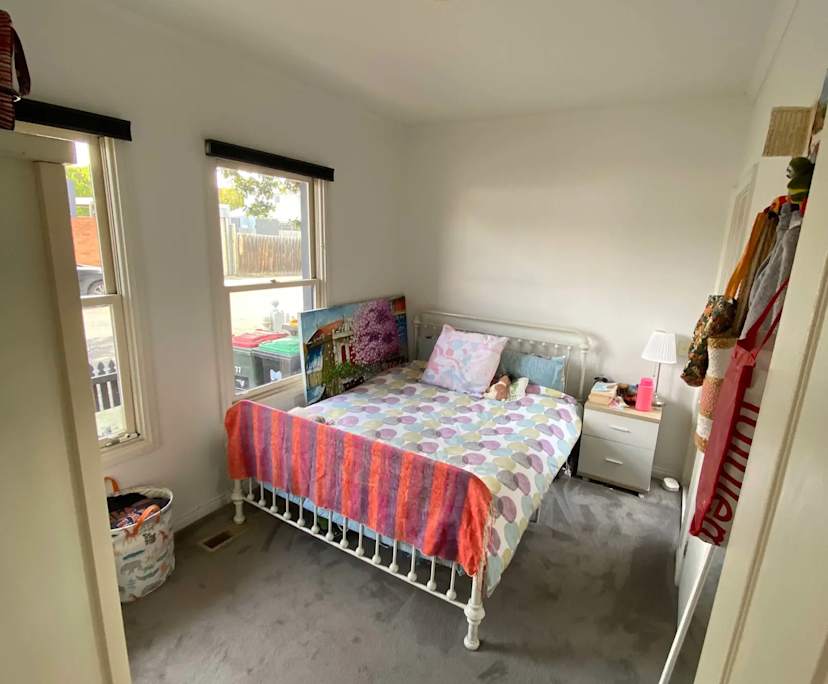 Room in a share house