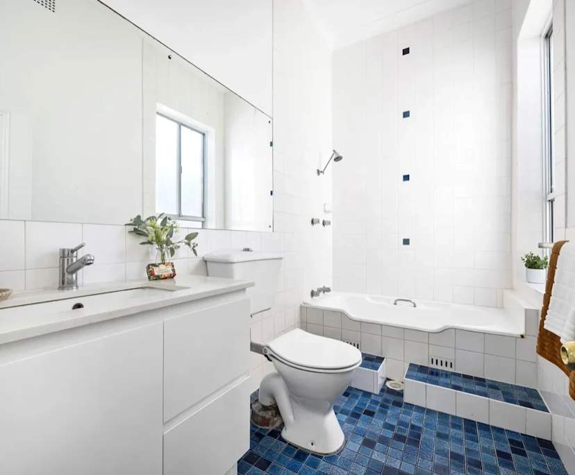 Unfurnished room in a share house