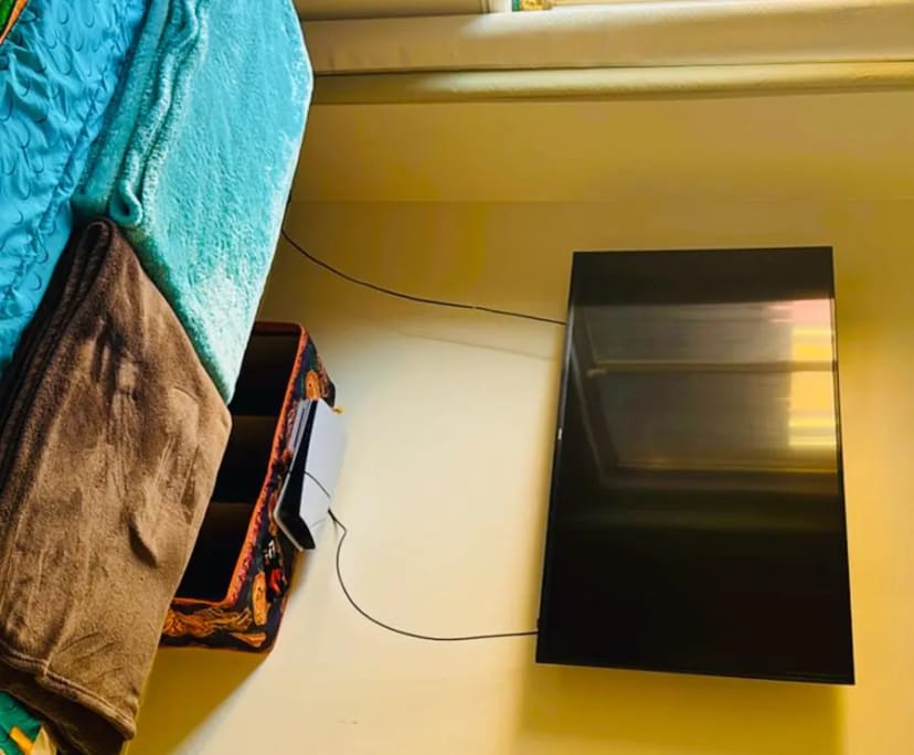 $650, Whole-property, 3 bathrooms, Hillside VIC 3037