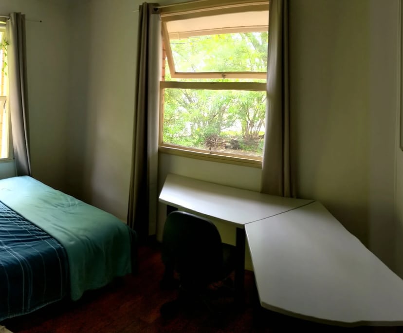 $185, Share-house, 6 bathrooms, Saint Lucia QLD 4067
