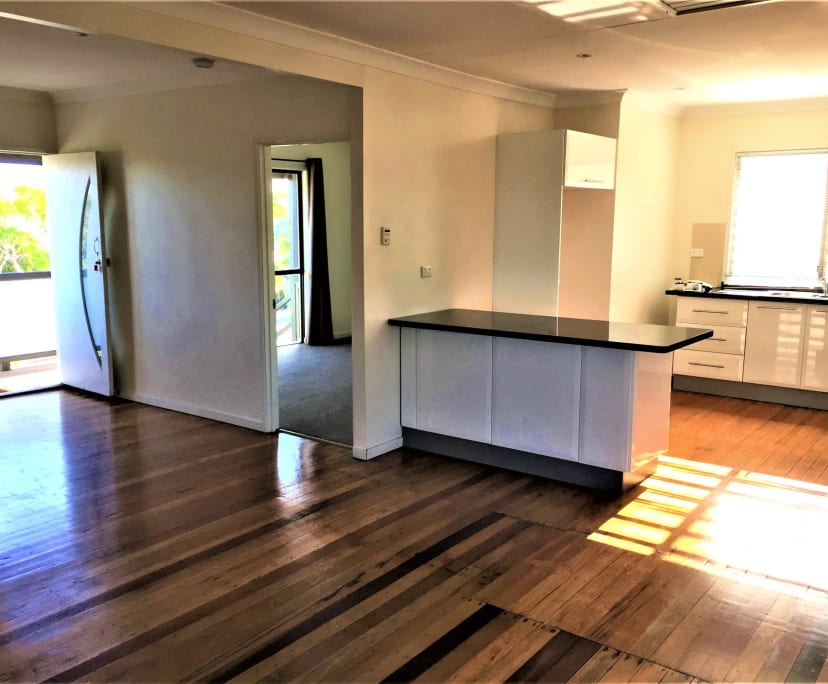$980, Whole-property, 5 bathrooms, Annerley QLD 4103