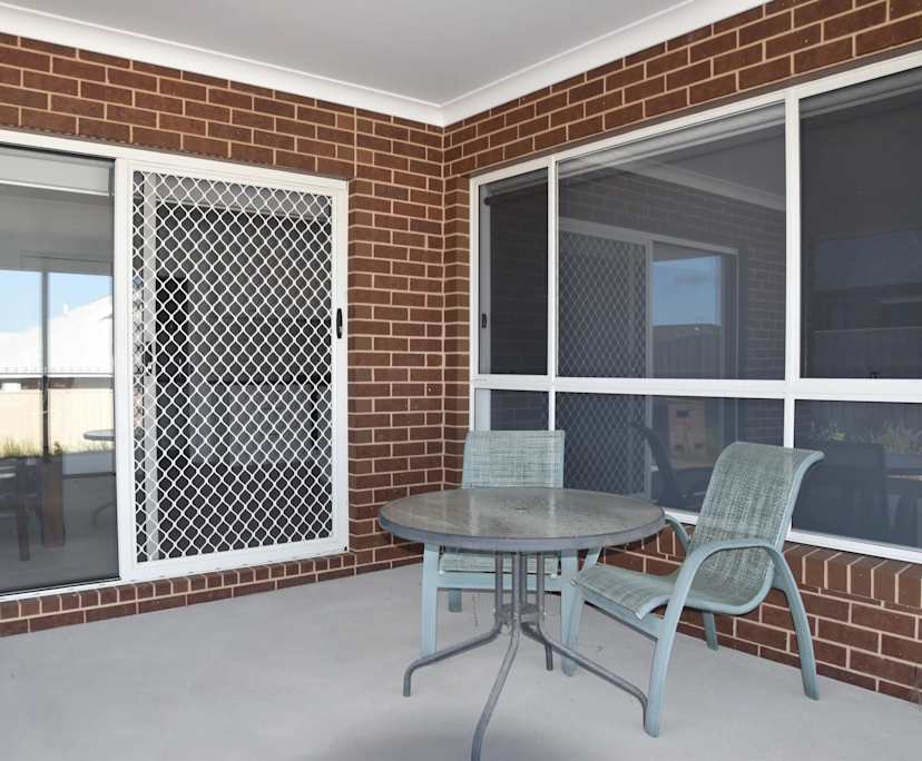 $260, Share-house, 4 bathrooms, Gobbagombalin NSW 2650