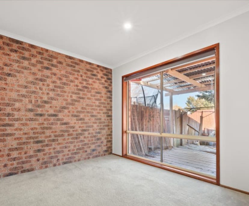 Room in a share house