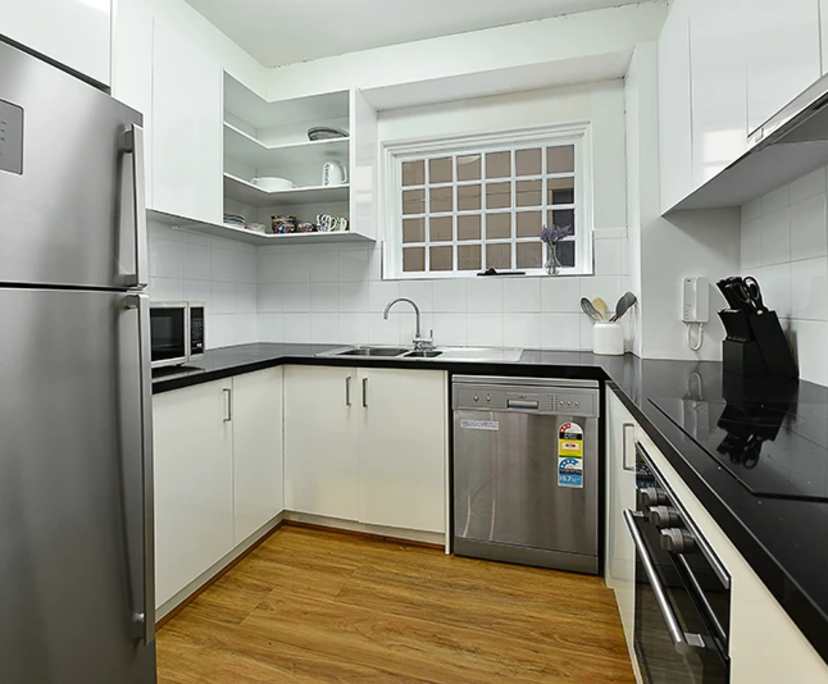 $975, Whole-property, 2 bathrooms, Melbourne VIC 3000