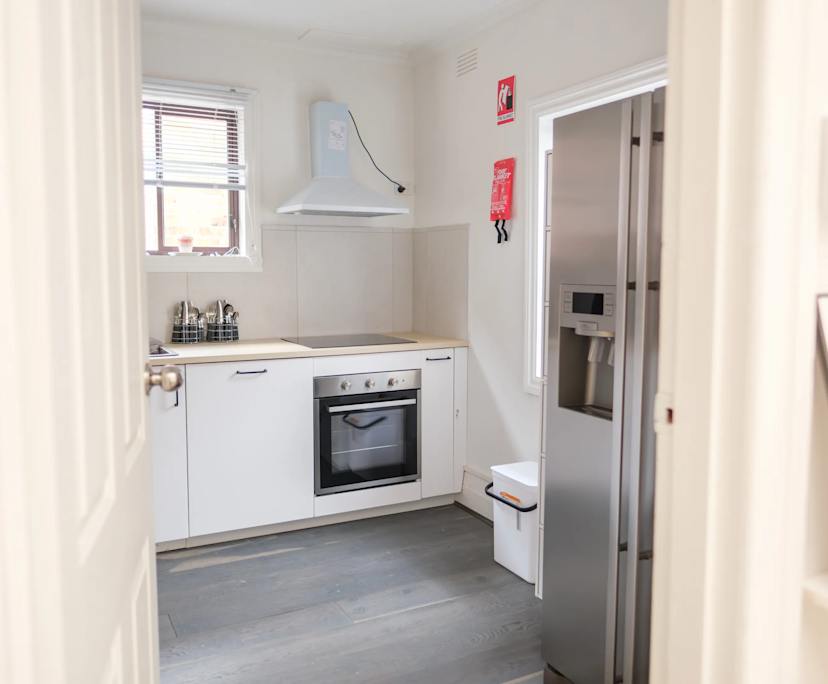 $390, Share-house, 6 bathrooms, Armadale VIC 3181