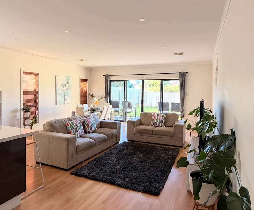 Furnished room with own bathroom