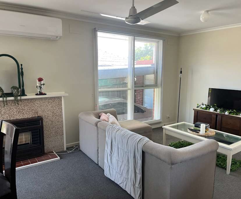 Unfurnished room in a share house