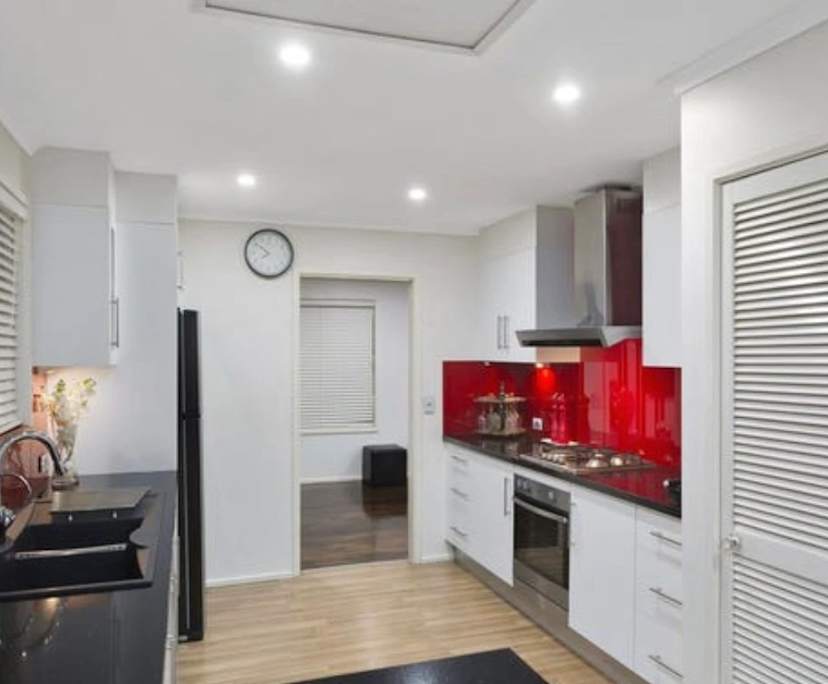 Room in a share house