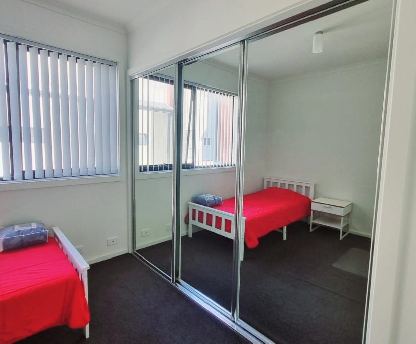 Furnished room in a flatshare