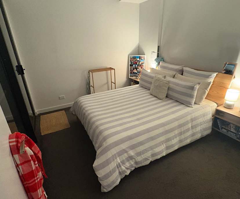 Unfurnished room in a share house