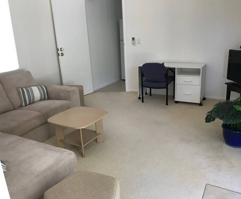 $380, Granny-flat, 1 bathroom, Kenmore QLD 4069