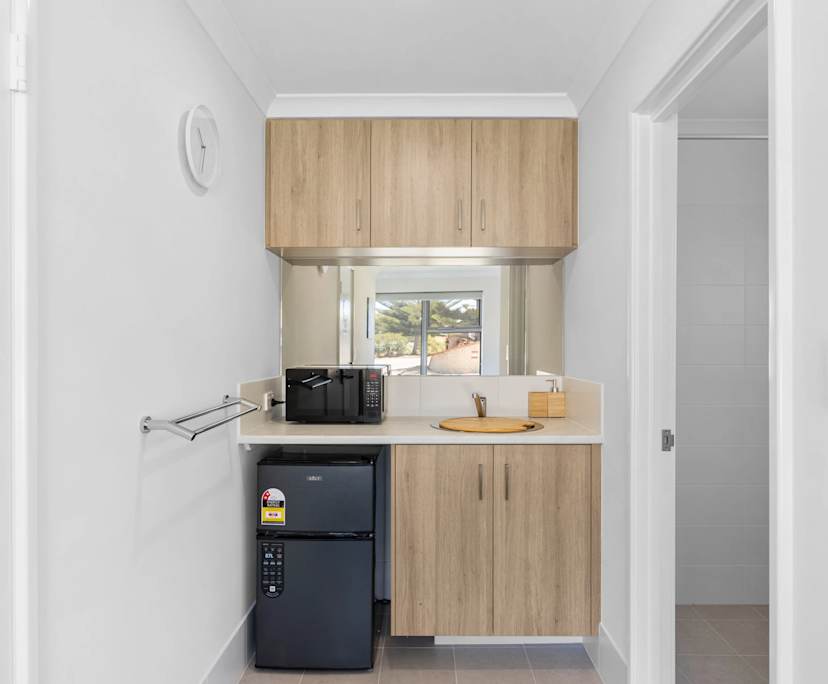 $315, Share-house, 5 bathrooms, Dawesville WA 6211