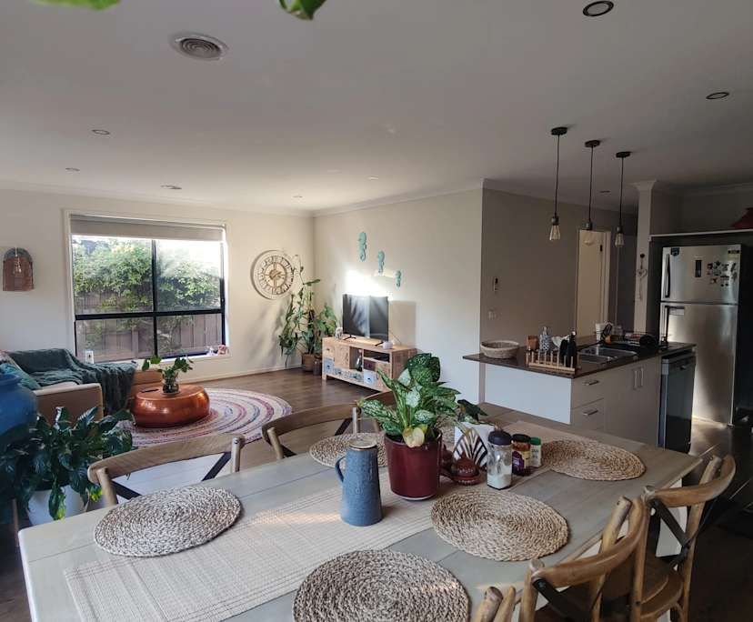 Whole property with 2 rooms for rent
