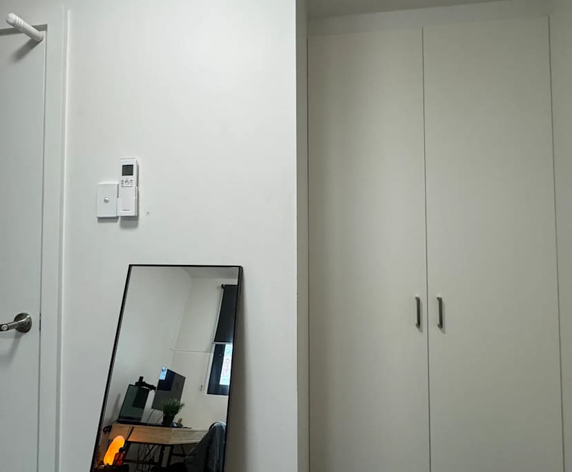 Furnished room in a share house
