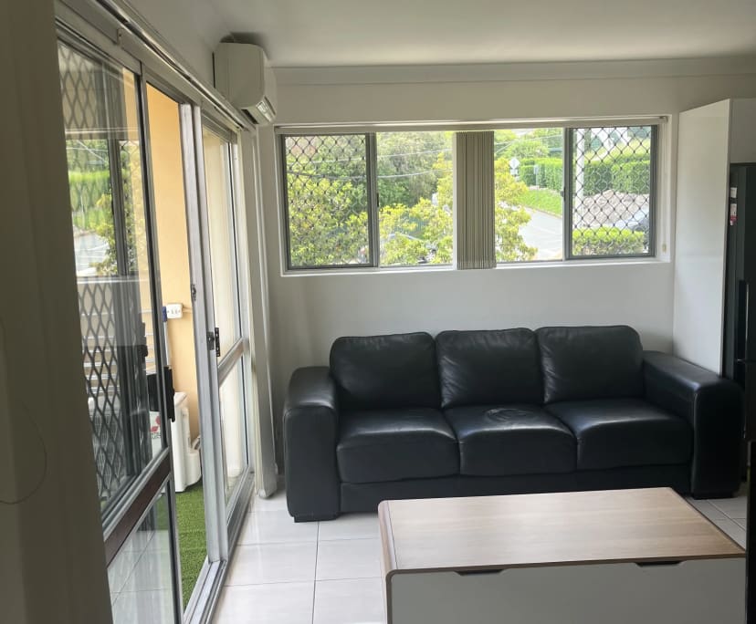 $300, Flatshare, 2 bathrooms, Toowong QLD 4066