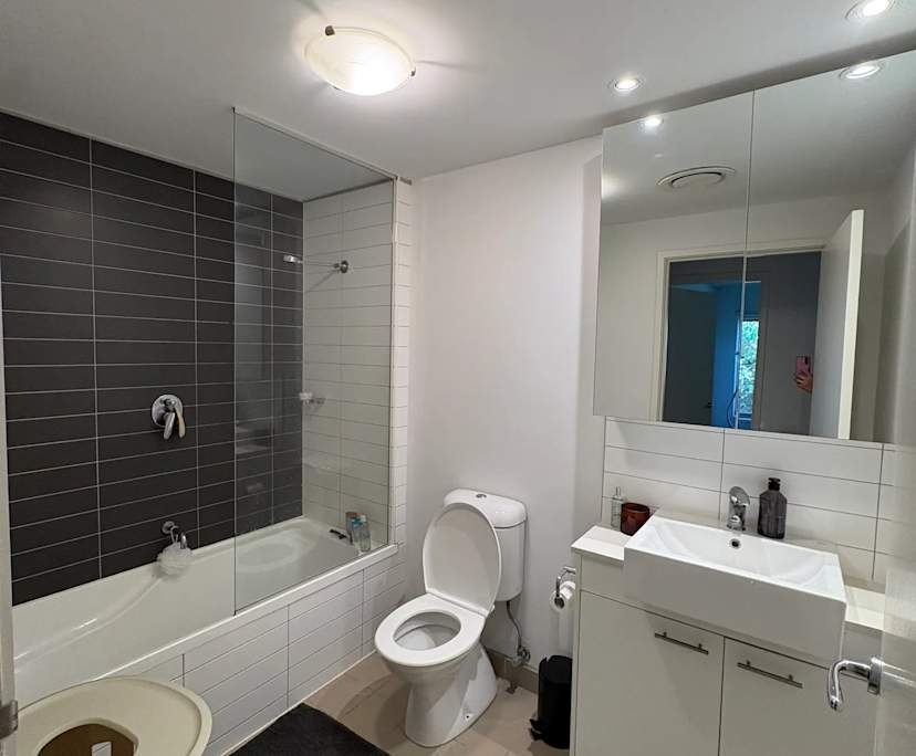 $325, Flatshare, 2 bathrooms, Armadale VIC 3143