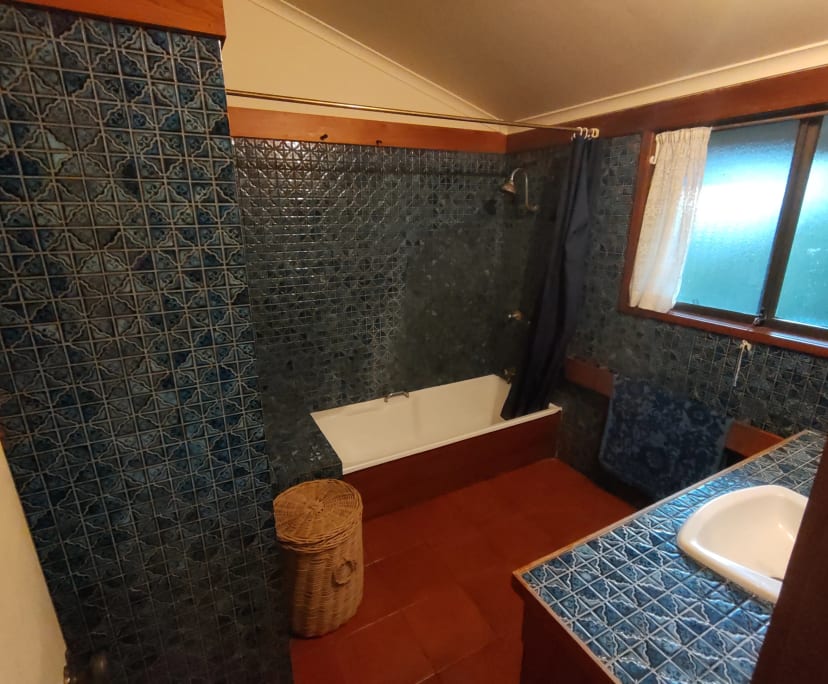 $200, Share-house, 3 bathrooms, The Gap QLD 4061