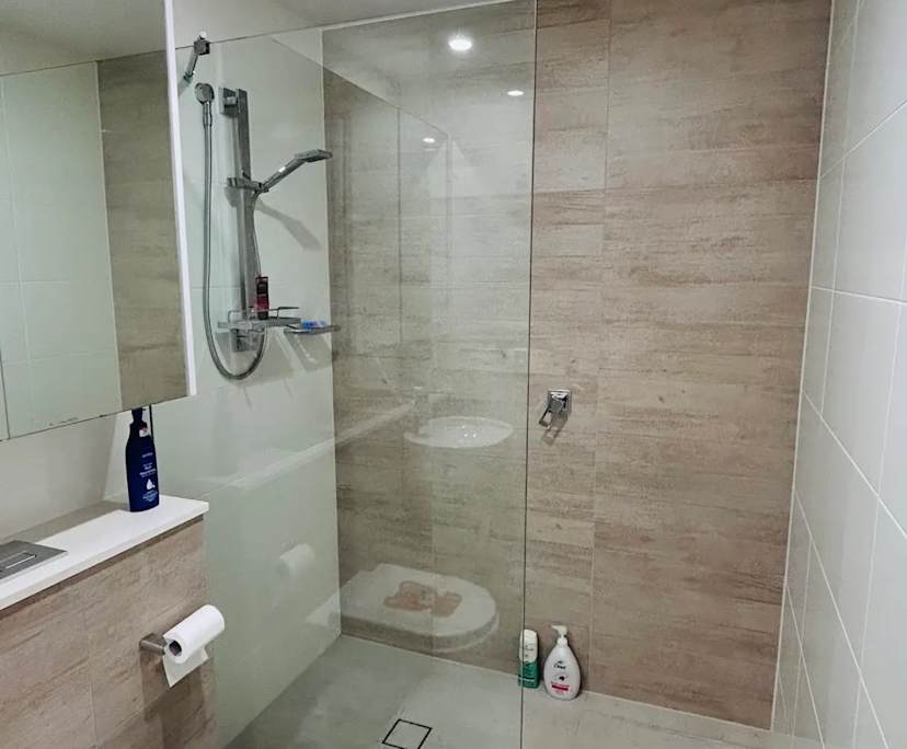 Furnished room with own bathroom