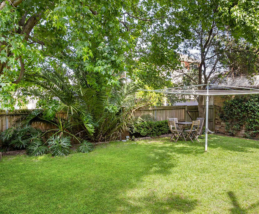 $1,400, Whole-property, 2 bathrooms, Bronte NSW 2024