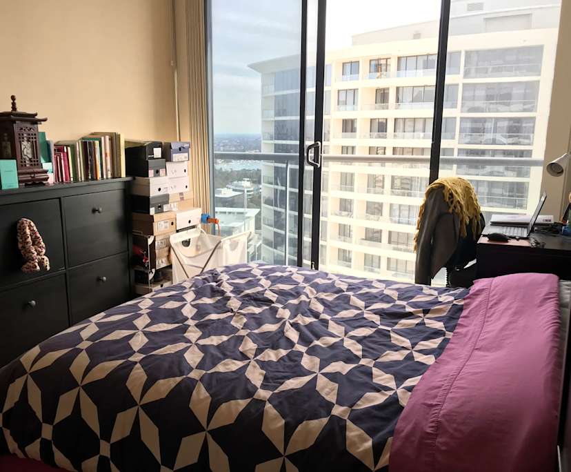 Furnished room in a flatshare