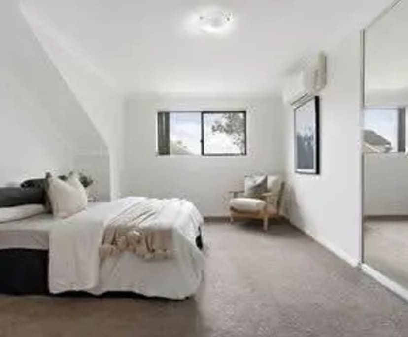Room with ensuite in a share house