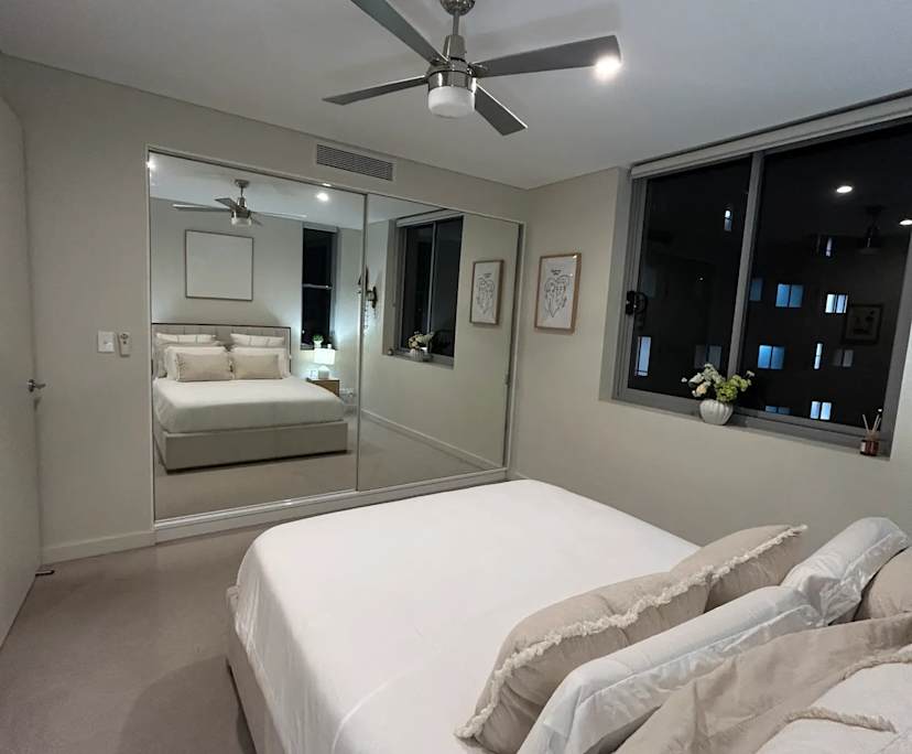 Furnished room with ensuite in a flatshare