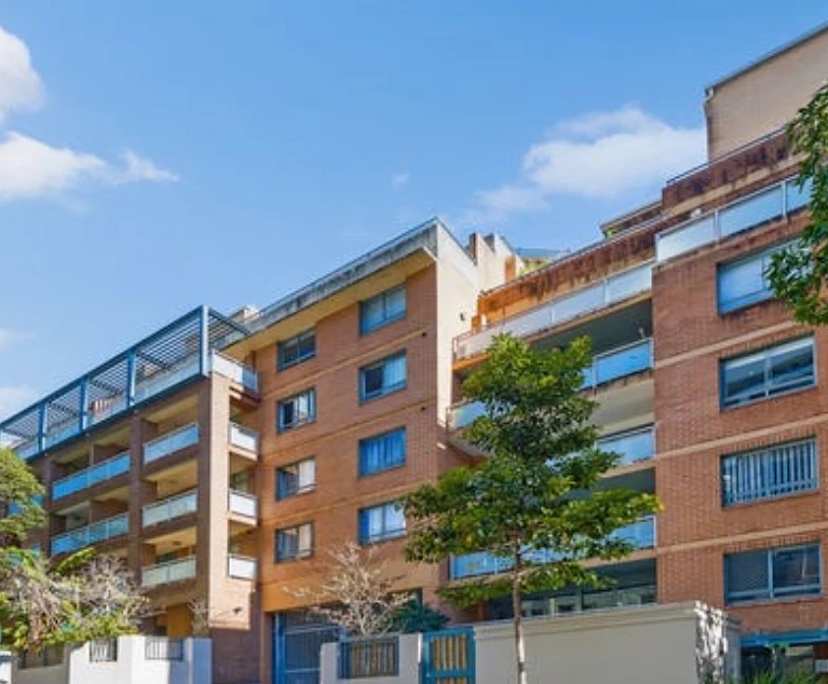 Whole property with 3 rooms for rent