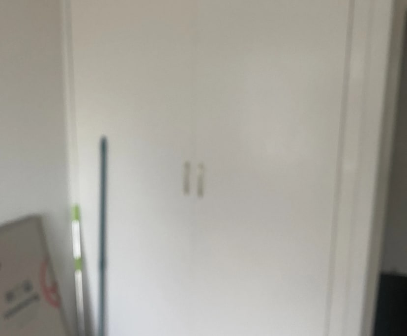 Unfurnished room in a flatshare