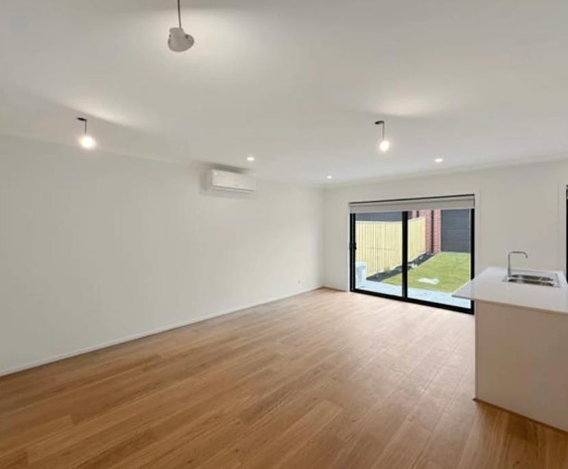 $180, Share-house, 4 bathrooms, Armstrong Creek VIC 3217