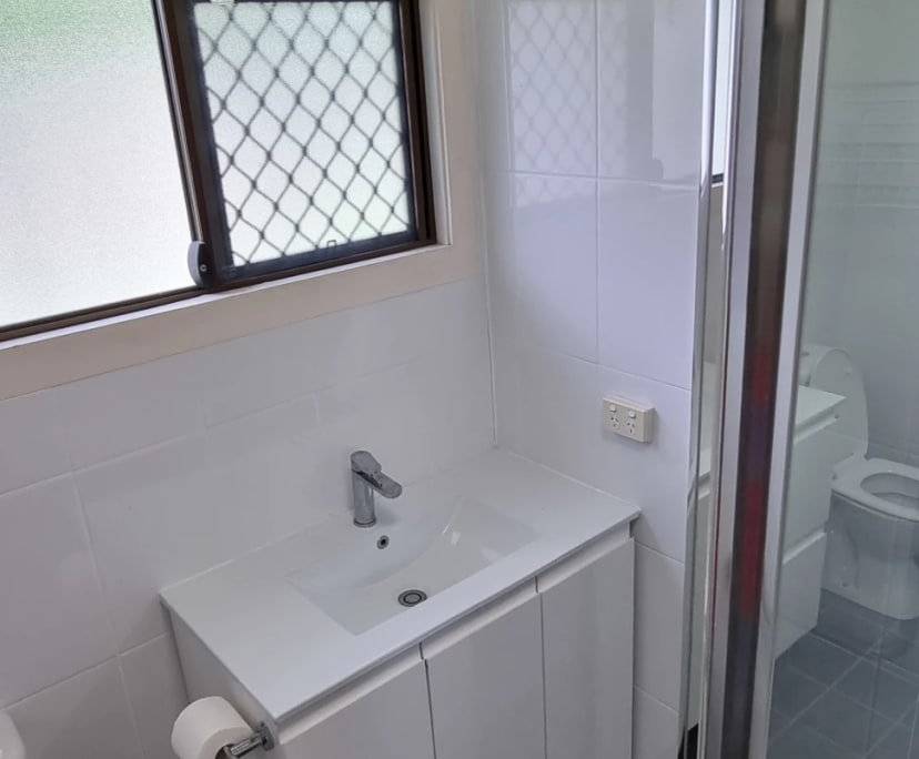 $450, Whole-property, 2 bathrooms, Kelvin Grove QLD 4059