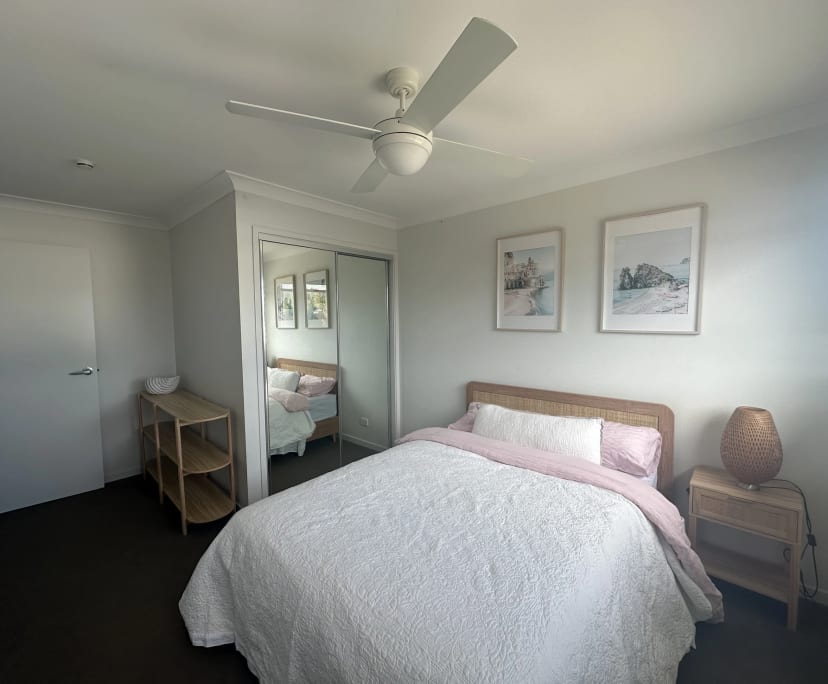 Furnished room in a share house