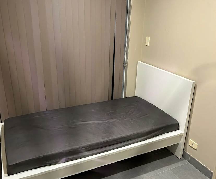 Furnished room with own bathroom