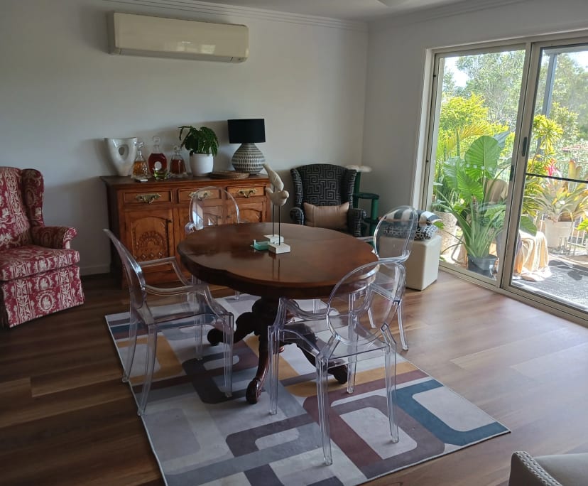 $320, Share-house, 4 bathrooms, Arundel QLD 4214